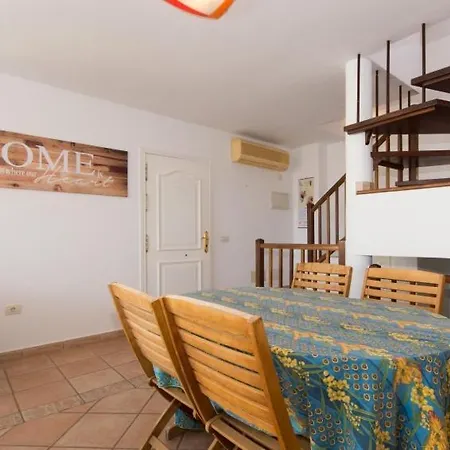 Palm-mar Sleeps 6 Pool Air Con Wifi 펜션