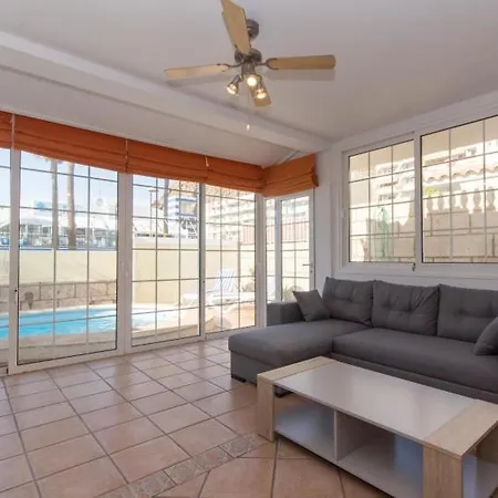 Palm-mar Sleeps 6 Pool Air Con Wifi Σπίτι διακοπών Palm-mar